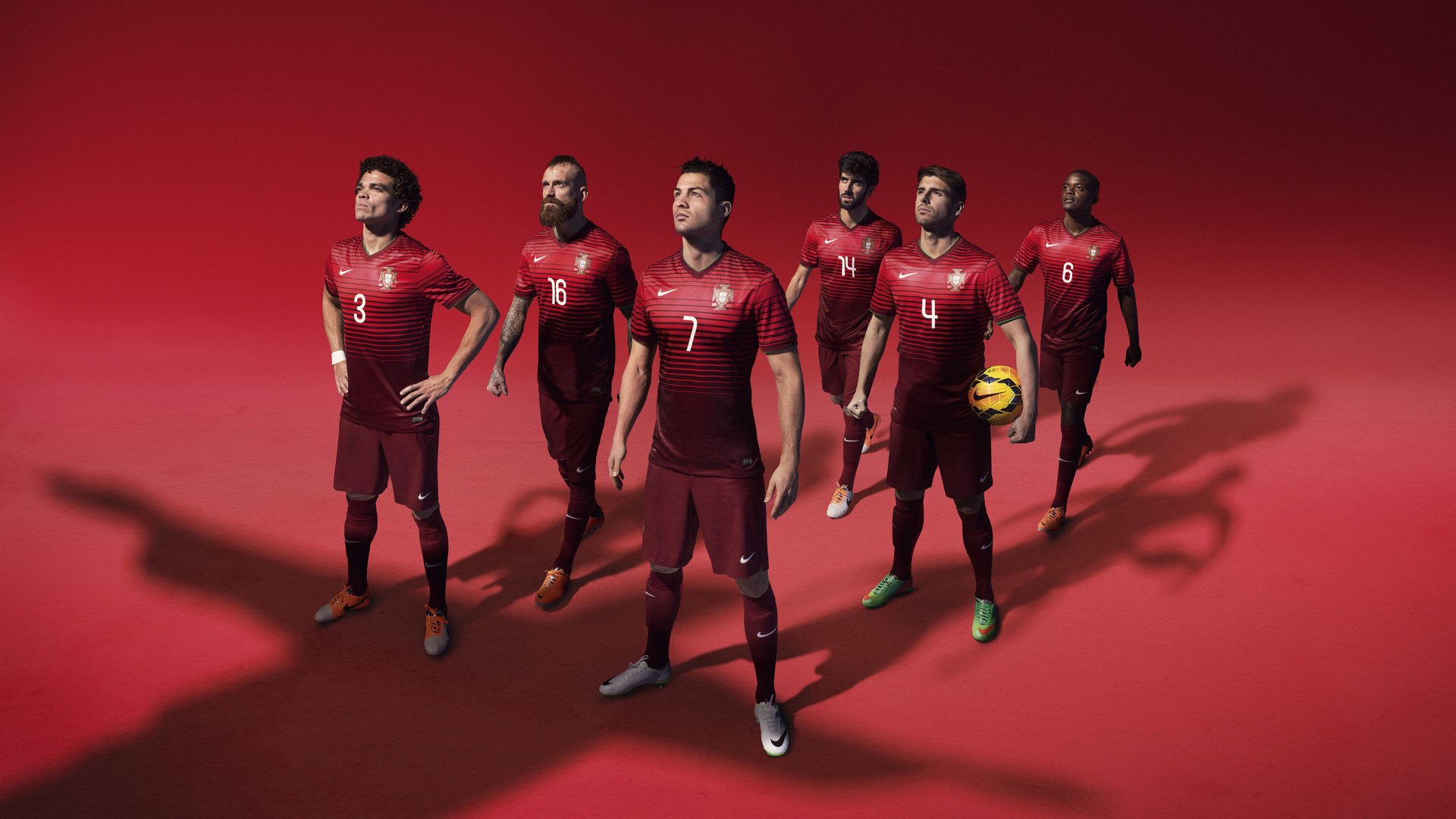 田径运动员不断刷新个人纪录